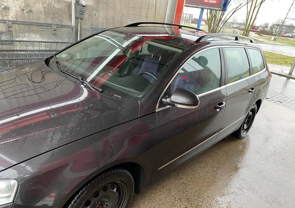 Volkswagen Passat cena 14500 przebieg: 251600, rok produkcji 2006 z Skoki małe 667